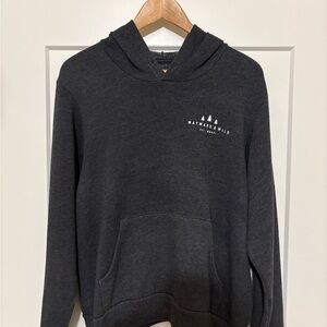 Wayward & Wild “Pacific Northwest” Graphic Hoodie – Charcoal Gray, Size Medium